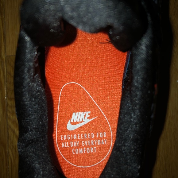 Nike WNS AIR MAX PLUS SE - Picture 4 of 5